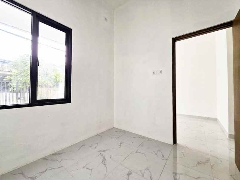 dijual rumah pondok ungu permai sektor