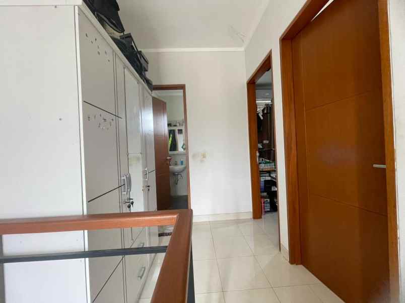 dijual rumah premier savana bantar