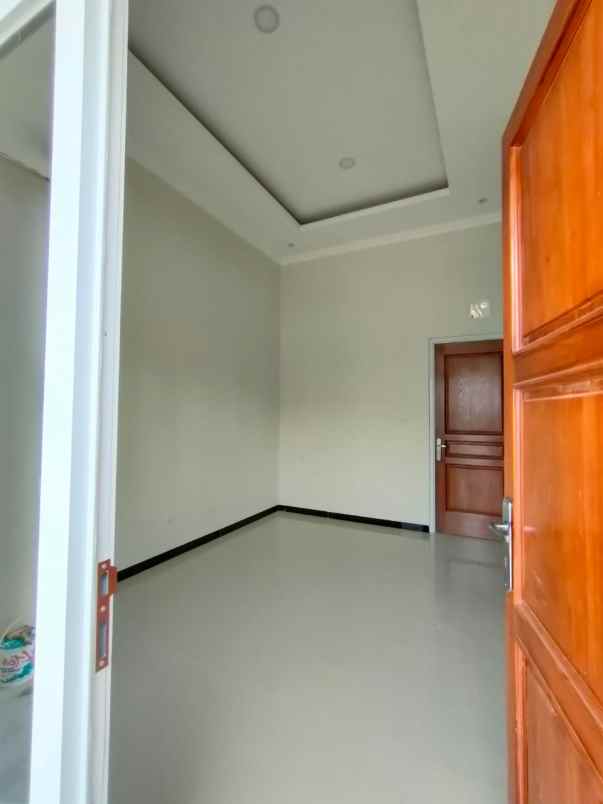 dijual rumah pudakpayung