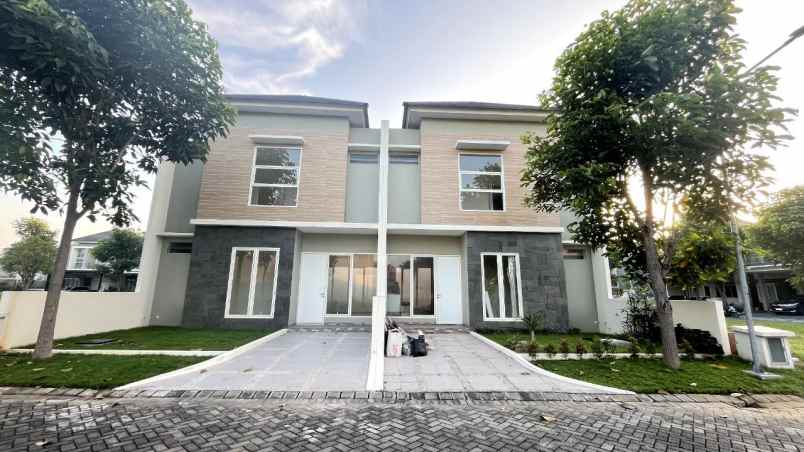 dijual rumah puri indah ketintang