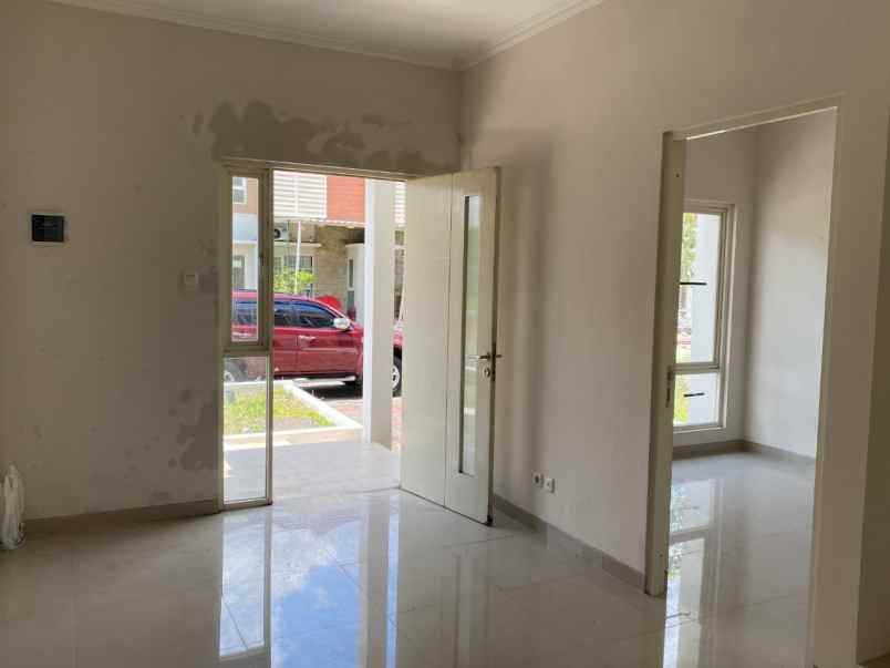 dijual rumah puri surya jaya