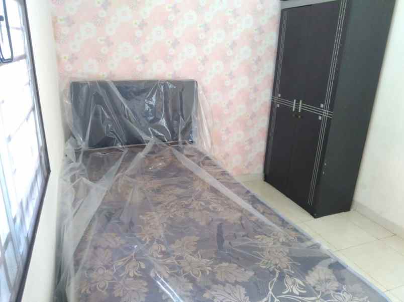 dijual rumah purimas