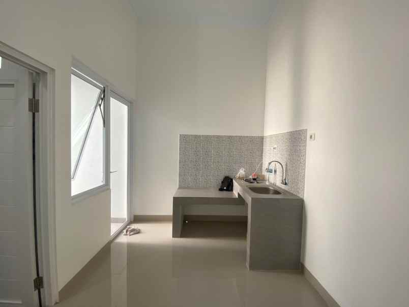 dijual rumah purwomartani kalasan