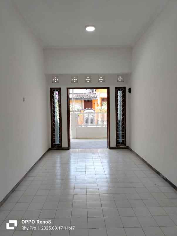 dijual rumah purwomartani kalasan