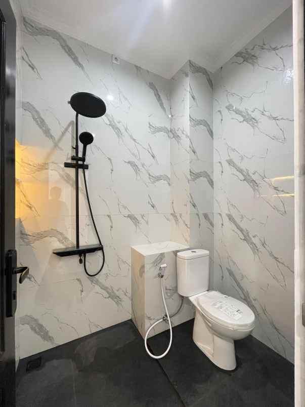 dijual rumah purwomartani kalasan