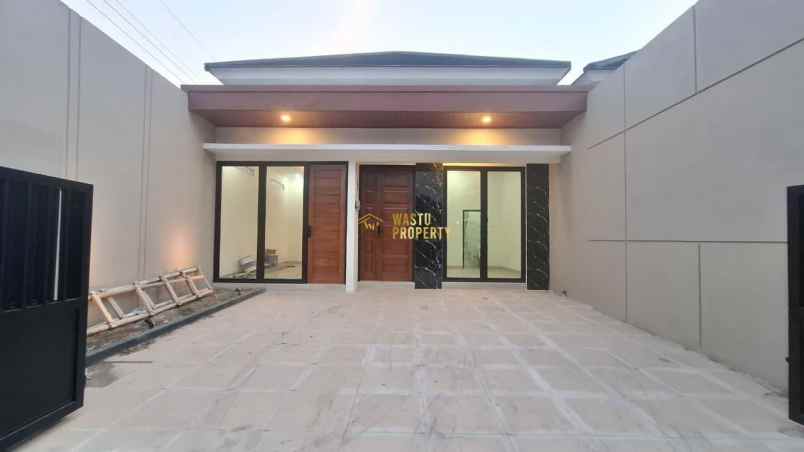 dijual rumah purwomartani kalasan