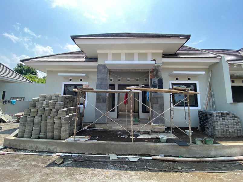 dijual rumah randugunting tamanmartani