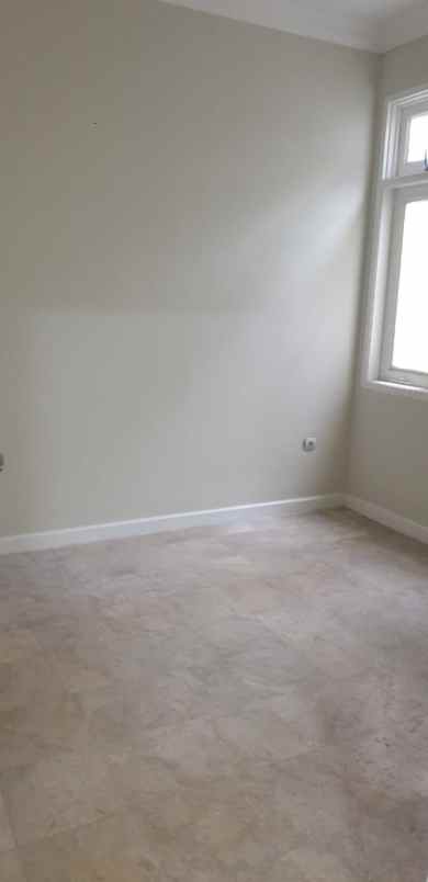 dijual rumah rawa domba