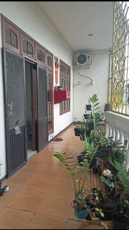 dijual rumah raya kenjeran