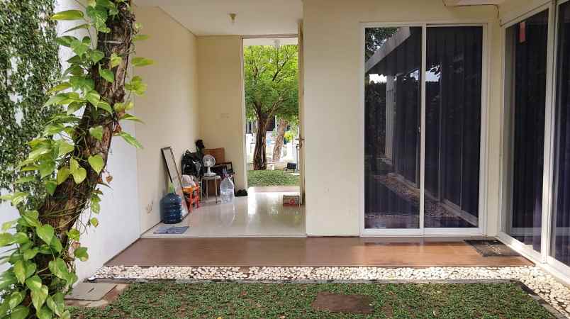 dijual rumah royal residence cluster harewood surabaya