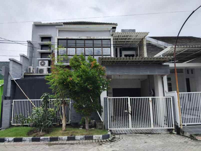 dijual rumah rungkut asri barat