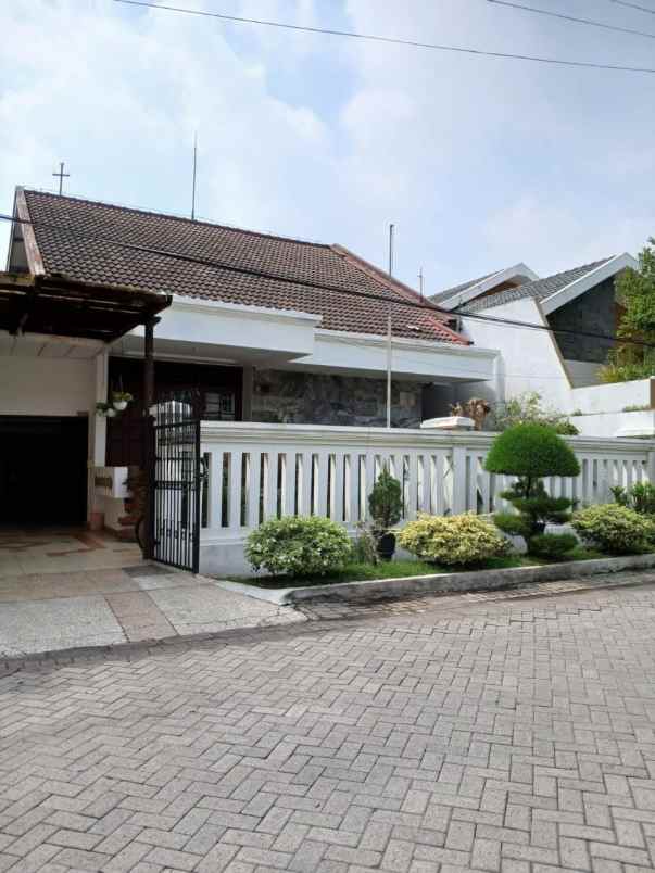 dijual rumah sarono jiwo
