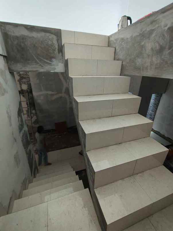 dijual rumah sentul city