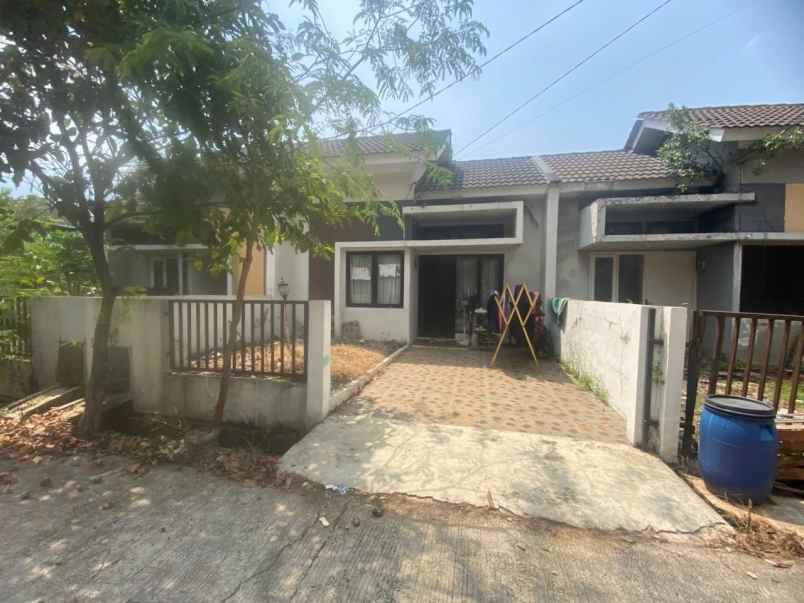 dijual rumah setu bekasi