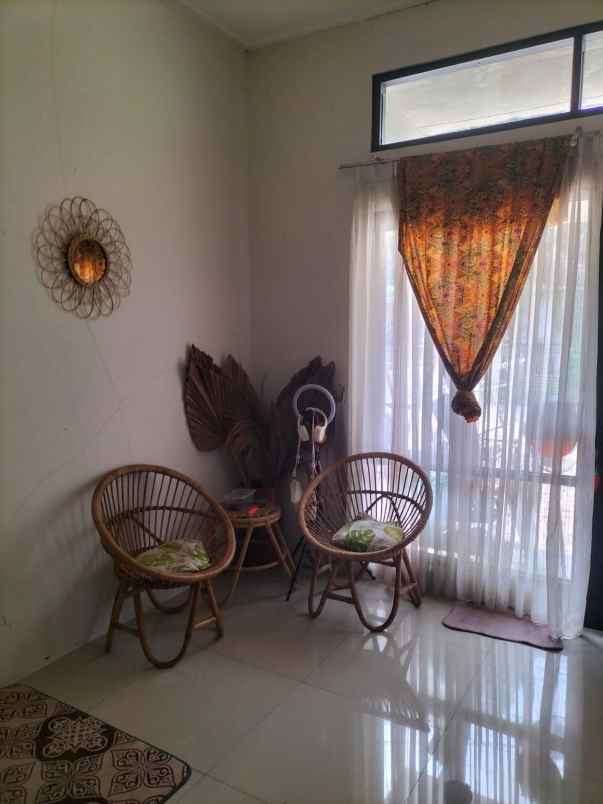 dijual rumah setu bekasi