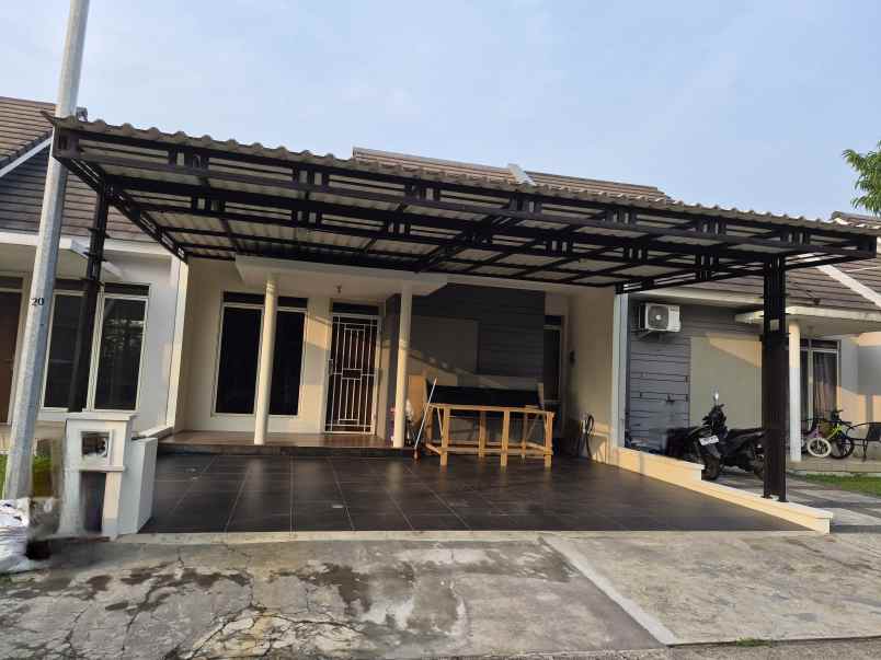 dijual rumah siap huni cluster indira suvarna sutera