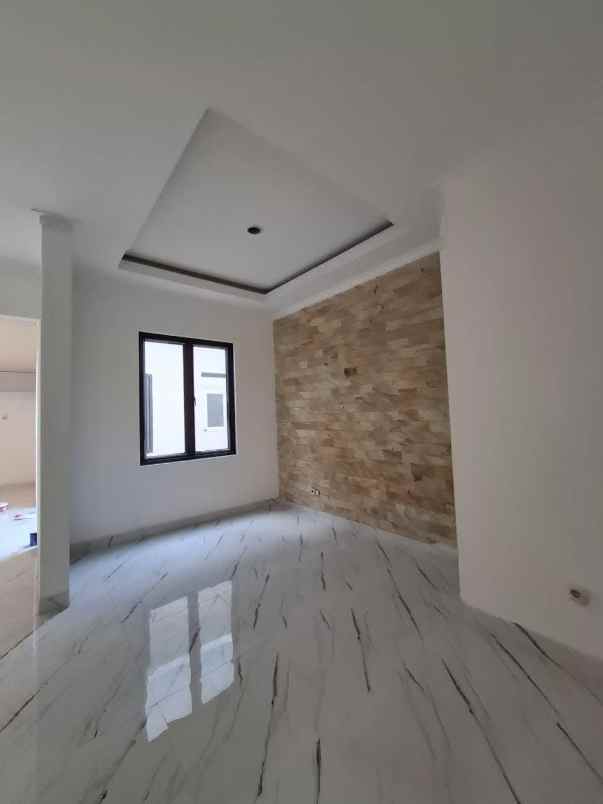 dijual rumah siap huni di kota wisata