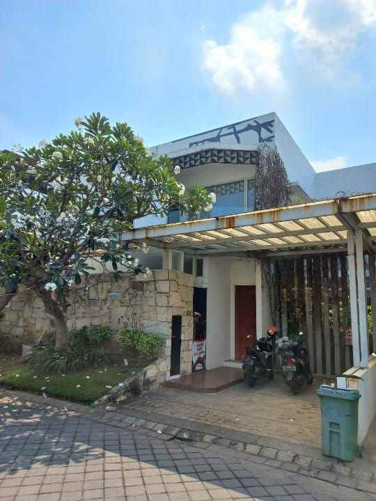 dijual rumah siap huni forest mansion wiyung surabaya