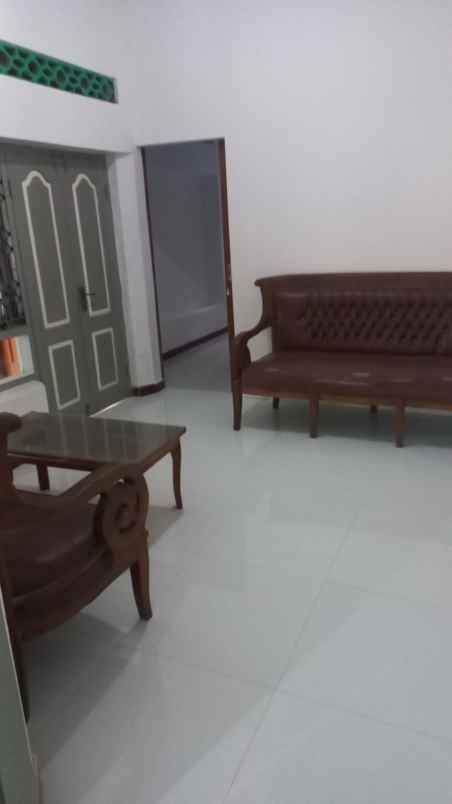 dijual rumah sidokarto