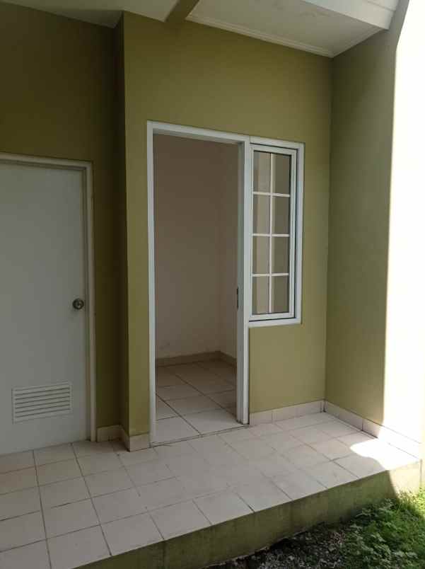 dijual rumah simongan