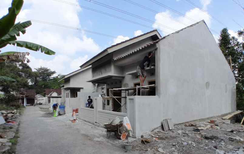 dijual rumah sindumartani