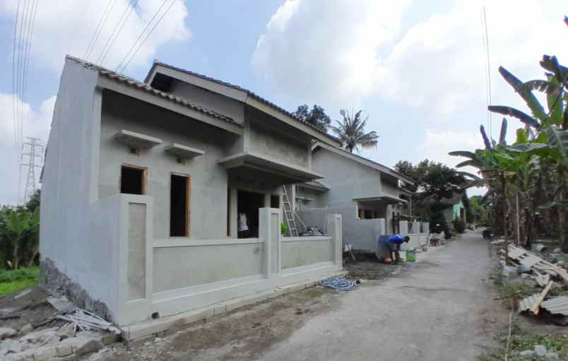 dijual rumah sindumartani