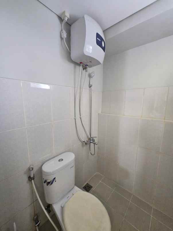 dijual rumah stanford