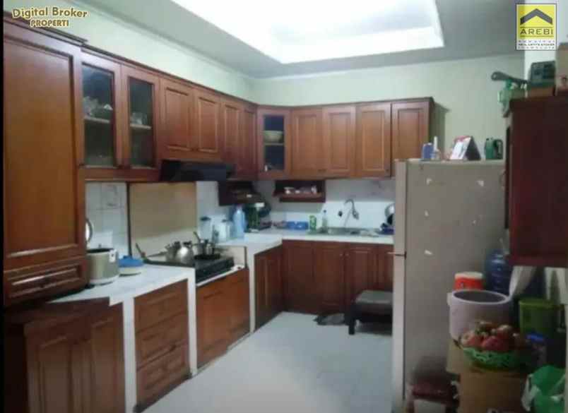 dijual rumah sukamenak