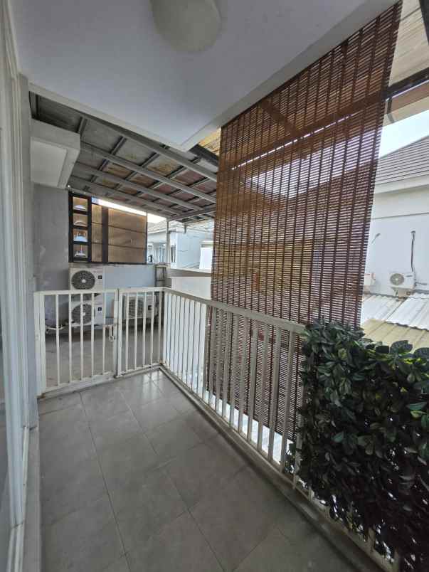 dijual rumah summarecon bekasi cluster