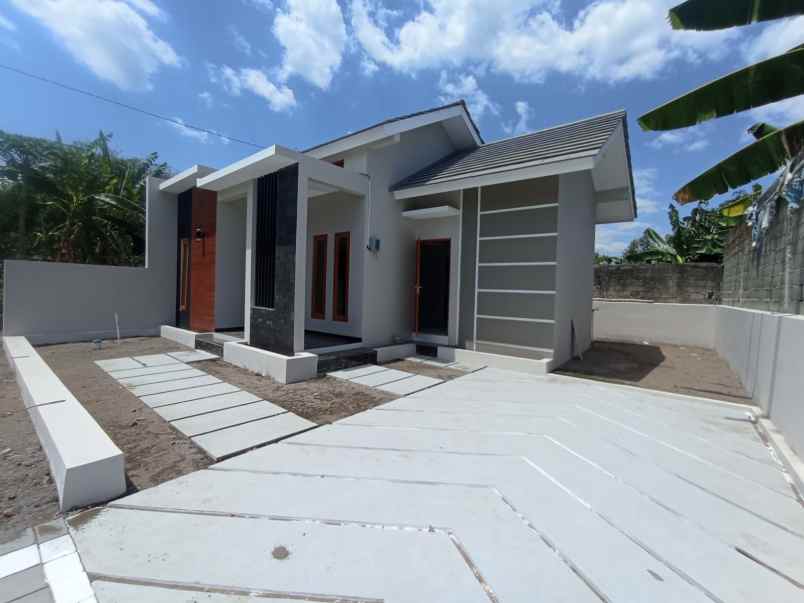 dijual rumah tamanan tamanmaartani