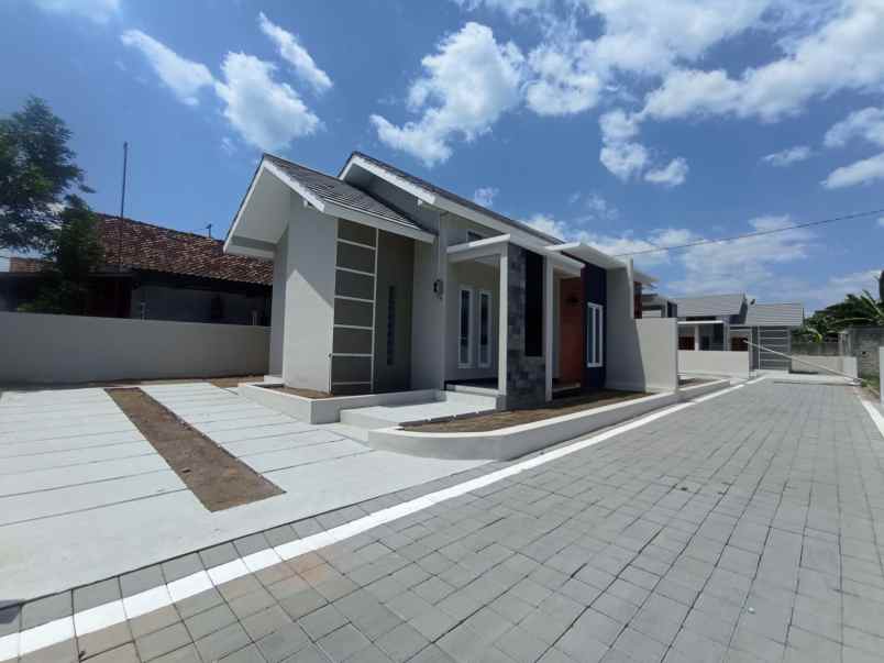 dijual rumah tamanan tamanmaartani