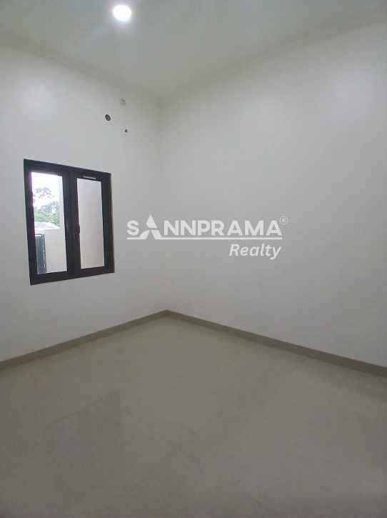 dijual rumah tanah baru