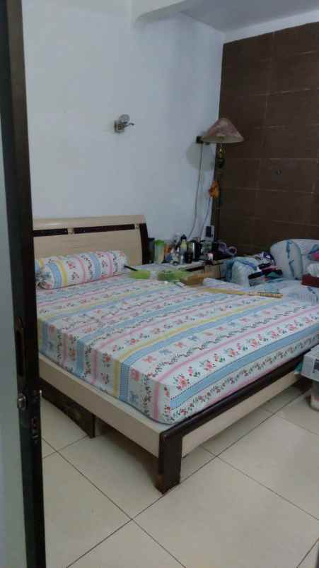 dijual rumah tenggilis mejoyo