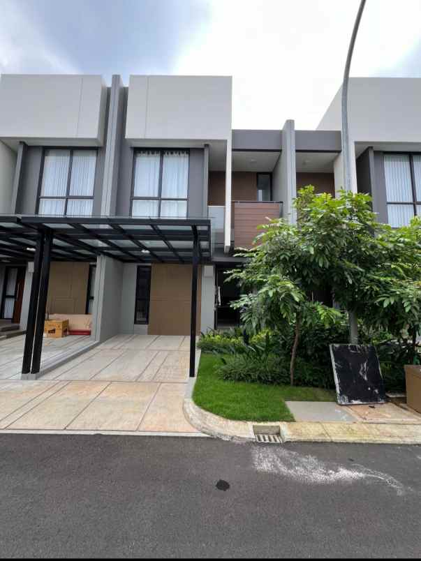 dijual rumah the orchard cluster