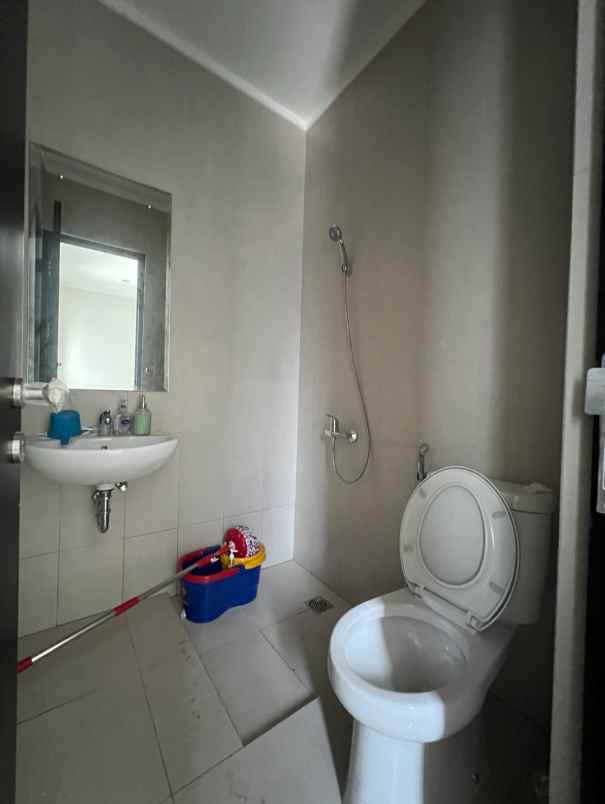 dijual rumah the orchard cluster