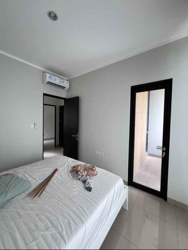 dijual rumah the orchard cluster