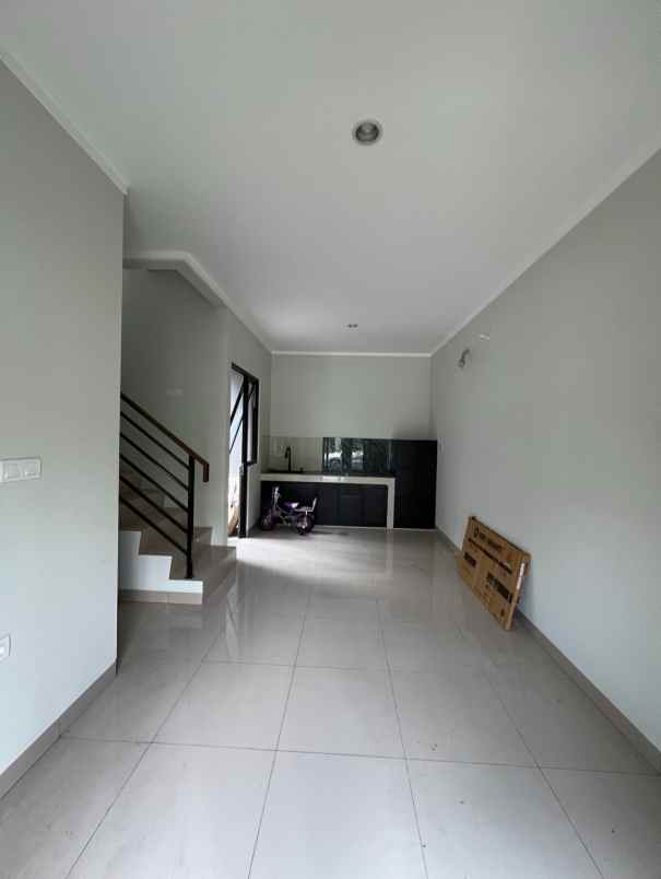 dijual rumah the orchard cluster