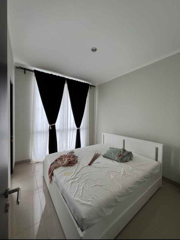 dijual rumah the orchard cluster