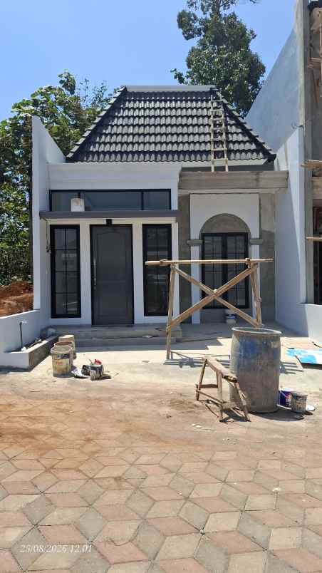 dijual rumah the villa dawung residence