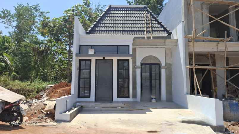 dijual rumah the villa dawung residence