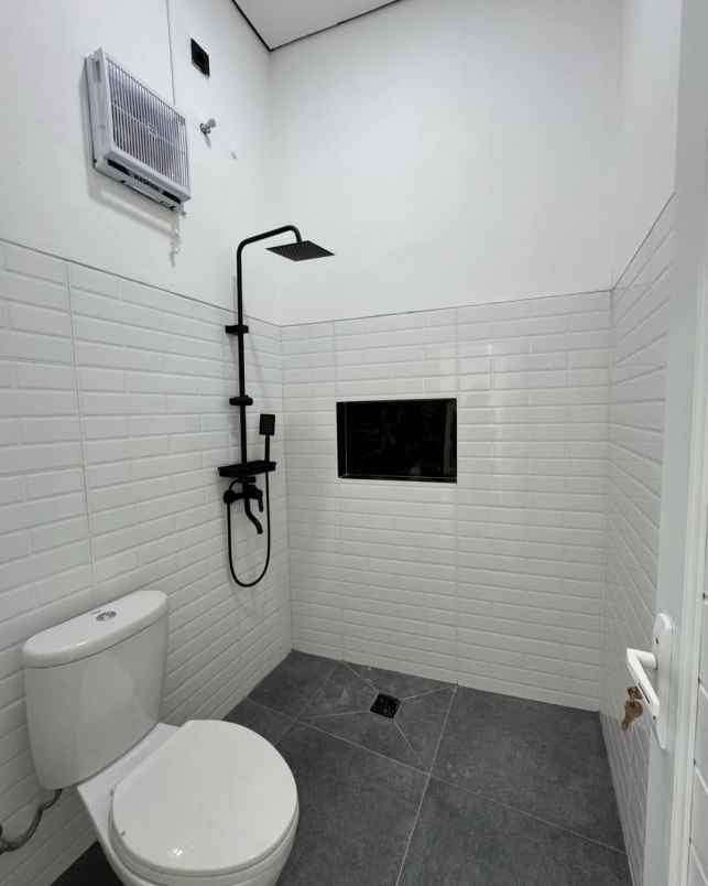 dijual rumah tridadi sleman sleman