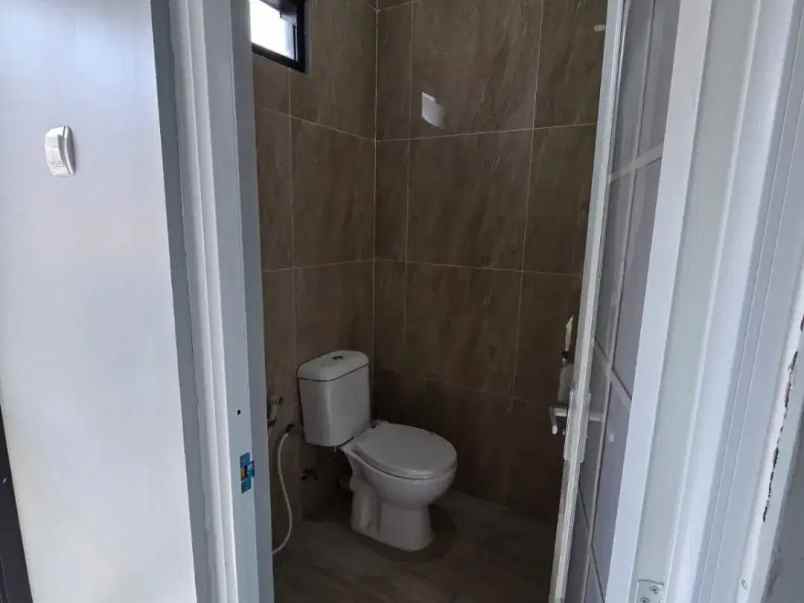 dijual rumah vila indah permai