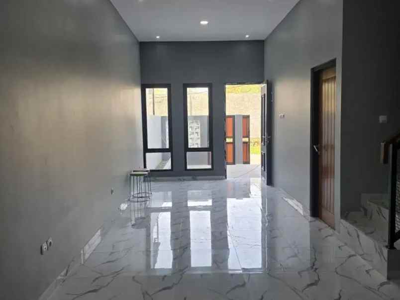dijual rumah vila indah permai