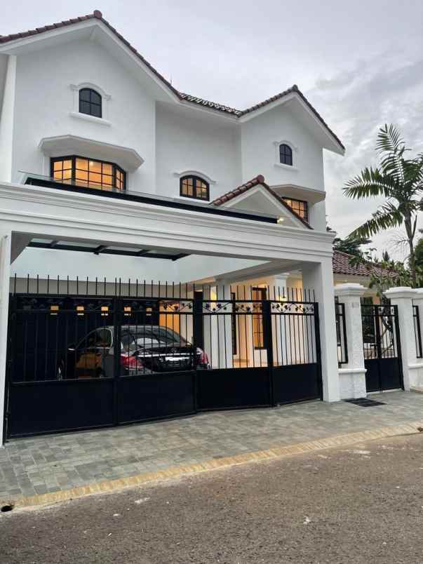 dijual rumah villa delima lebak bulus