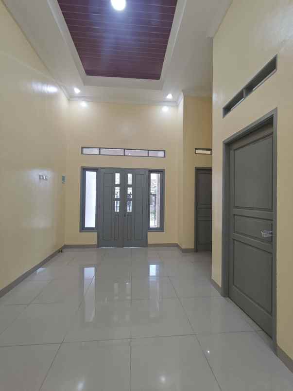 dijual rumah villa gading harapan 3