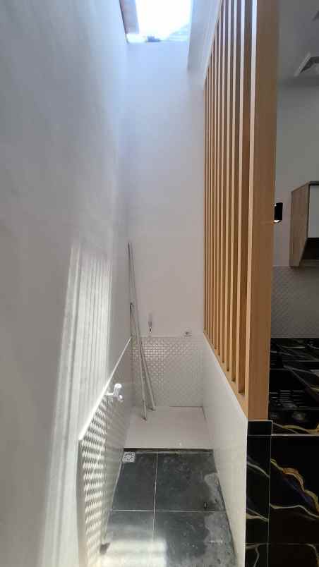 dijual rumah villa gading harapan bekasi