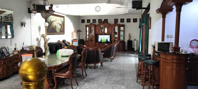 dijual rumah villa gading indah