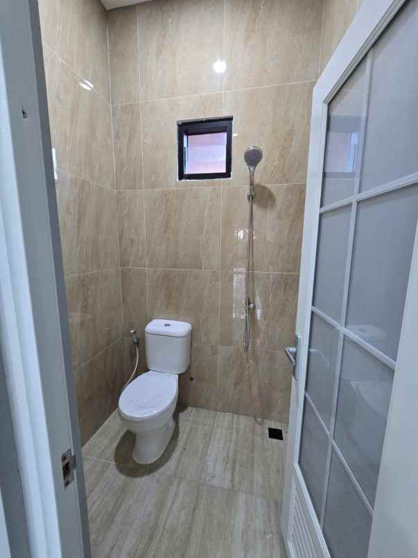 dijual rumah villa indah permai kota bekasi