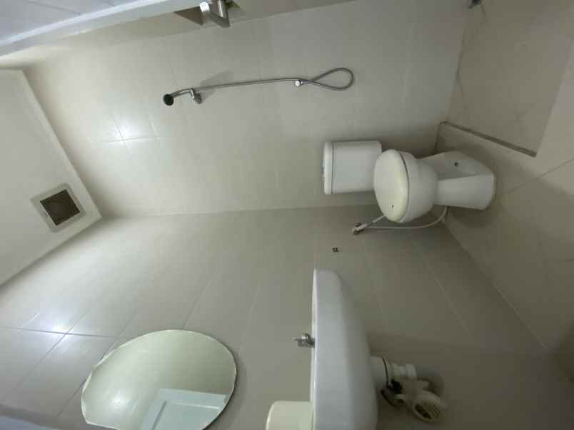 dijual rumah villa melati mas