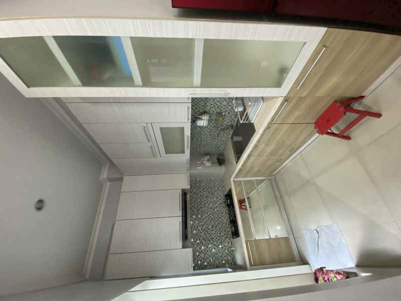 dijual rumah villa melati mas